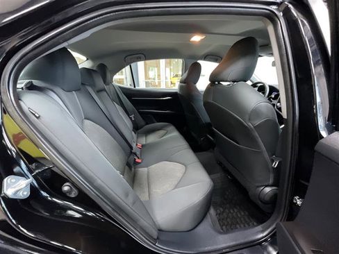 Used 2022 Toyota Camry LE FWD image 25