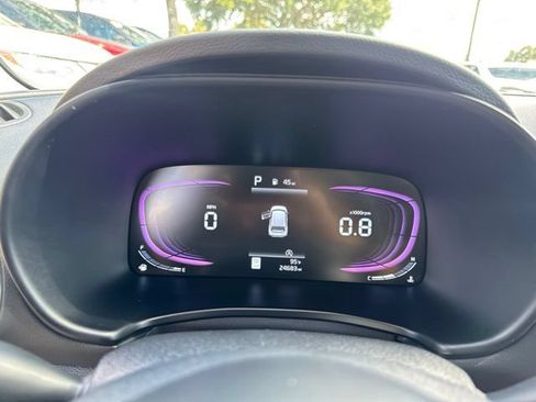 Used 2025 Kia Soul LX w/ LX Technology Package FWD image 29