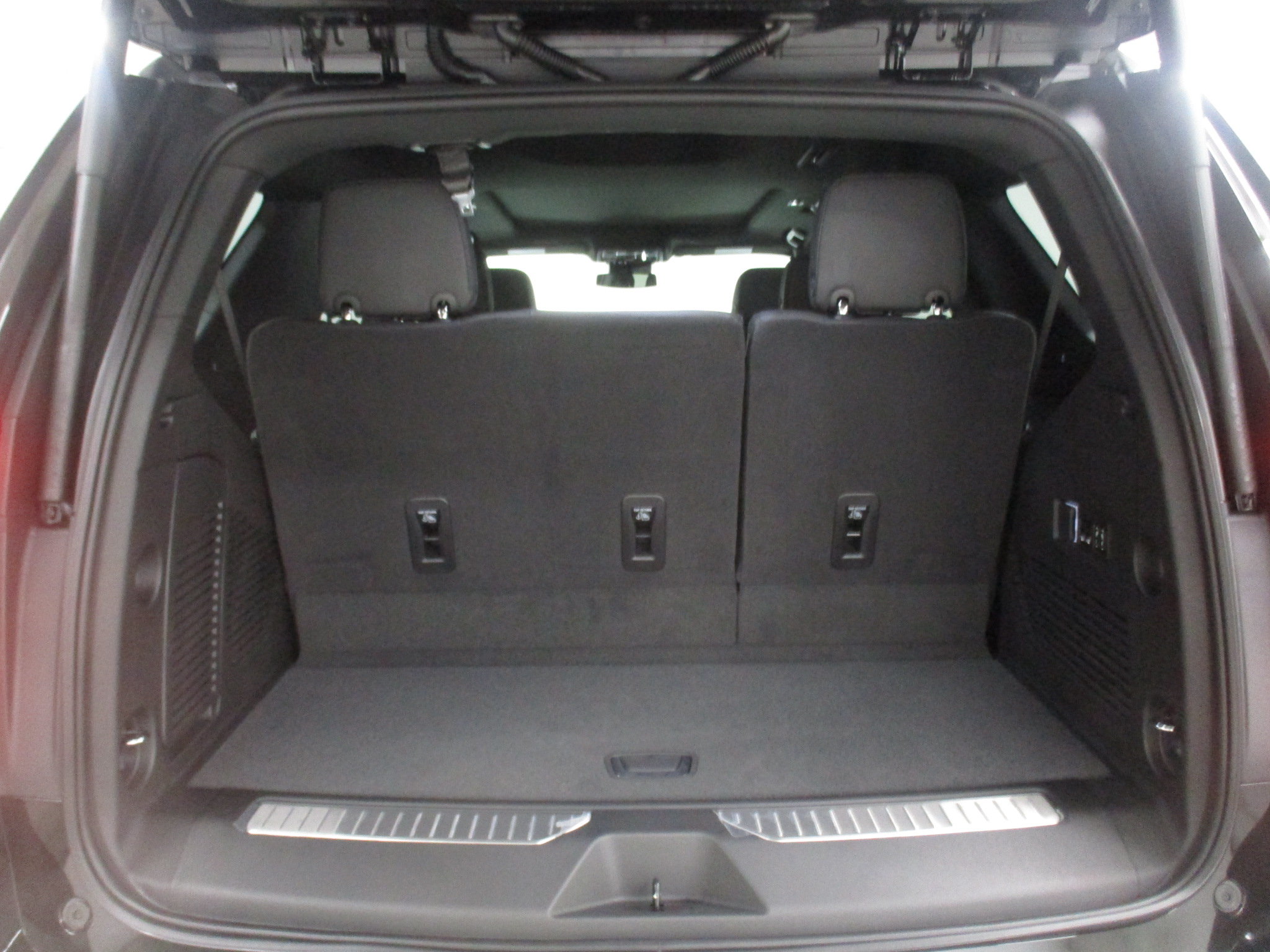 New 2026 GMC Yukon Denali w/ Sun & Power Step Package AWD/4WD image 11