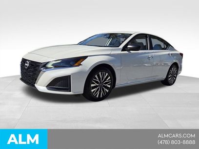 Used 2025 Nissan Altima 2.5 SV