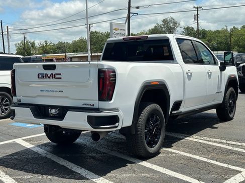 New 2026 GMC Sierra 2500 AT4 w/ AT4 Premium Plus Package AWD/4WD image 7