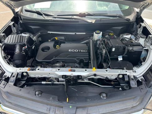 Used 2021 Chevrolet Equinox LT AWD/4WD image 10