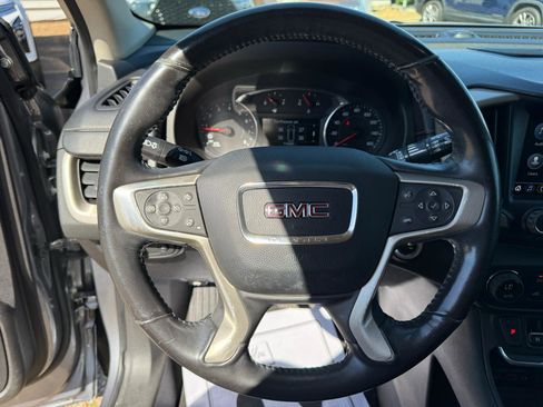 Used 2018 GMC Terrain Denali w/ Comfort Package AWD/4WD image 10