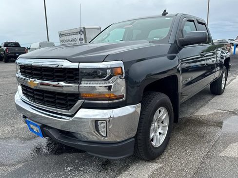 Used 2018 Chevrolet Silverado 1500 LT w/ All Star Edition AWD/4WD image 8