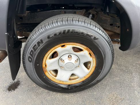 Used 2014 Toyota Tacoma 4x4 Double Cab w/ SR5 Package image 42