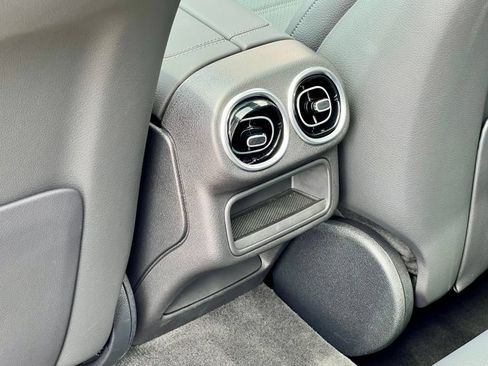Certified 2026 Mercedes-Benz C 300 4MATIC Sedan image 23