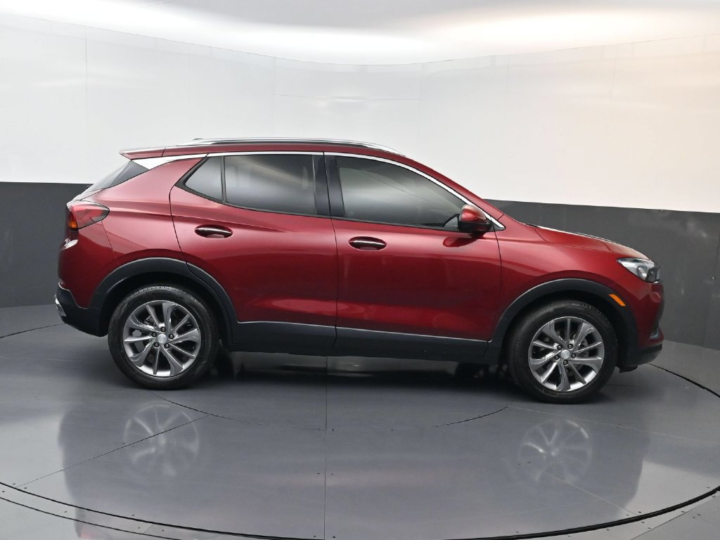 Used 2022 Buick Encore GX Essence w/ Advanced Technology Package FWD image 2