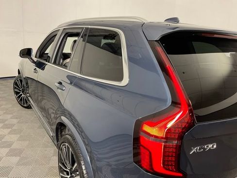 Certified 2025 Volvo XC90 B6 Ultra w/ Protection Package Premier AWD/4WD image 38