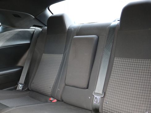 Used 2016 Dodge Challenger R/T w/ Blacktop Package image 17