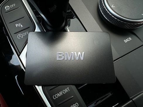 Used 2023 BMW X3 sDrive30i w/ Premium Package image 12