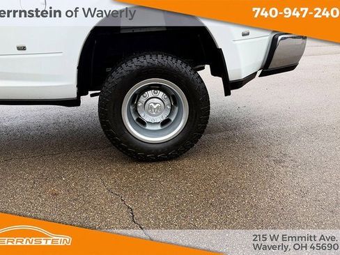 Used 2024 RAM 3500 Tradesman w/ Chrome Appearance Group image 24