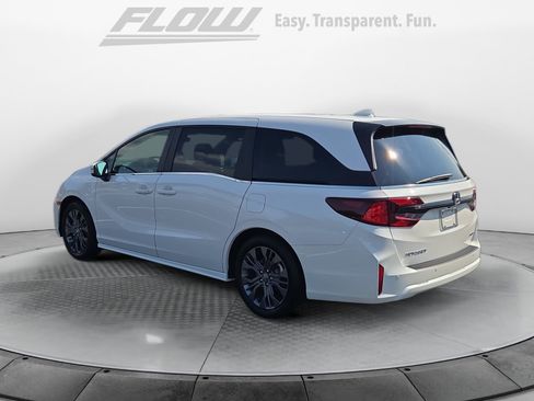Used 2026 Honda Odyssey Touring image 5