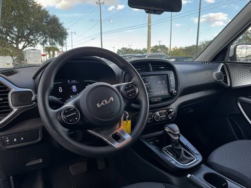 Used 2024 Kia Soul LX w/ Option Group 015 image 23