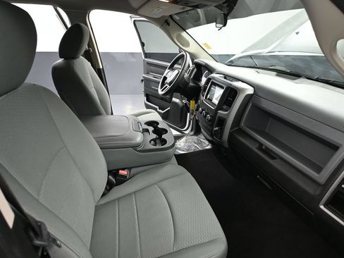 Used 2019 RAM 1500 Express w/ Express Value Package AWD/4WD image 46