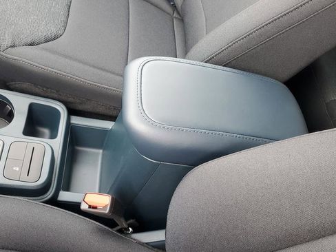 New 2025 Ford Maverick XL image 32