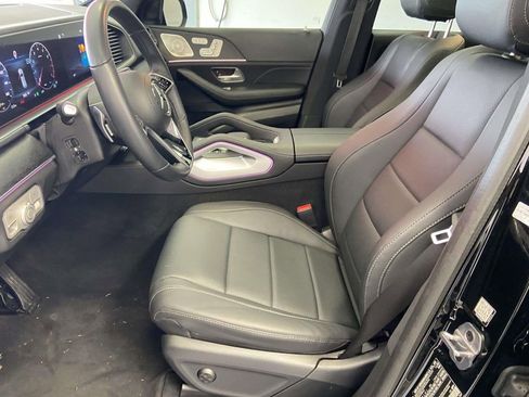 Used 2025 Mercedes-Benz GLE 350 4MATIC w/ AMG Line Exterior image 15