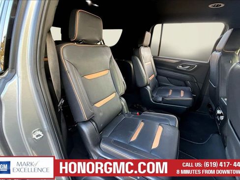 Used 2023 GMC Yukon XL AT4 w/ Technology Package AWD/4WD image 24