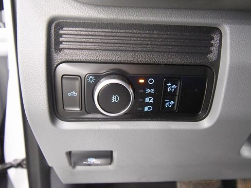 Used 2023 Ford F250 XLT image 19