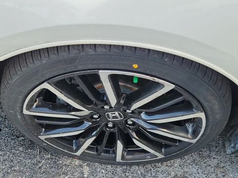 Certified 2023 Honda Accord Touring image 9
