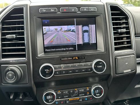 Used 2020 Ford Expedition Limited w/ Equipment Group 302A AWD/4WD image 37