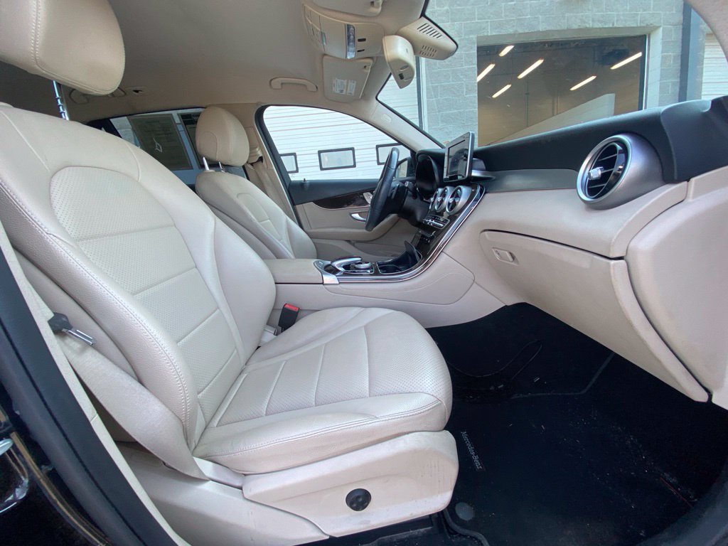 Used 2016 Mercedes-Benz GLC 300 4MATIC image 26