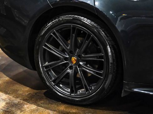 Used 2018 Porsche Panamera 4S AWD/4WD image 54