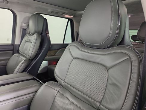 Used 2024 Lincoln Navigator L Black Label AWD/4WD image 15