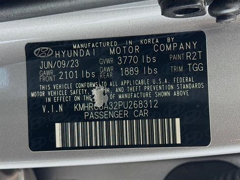 Certified 2023 Hyundai Venue SEL w/ Cargo Package image 30