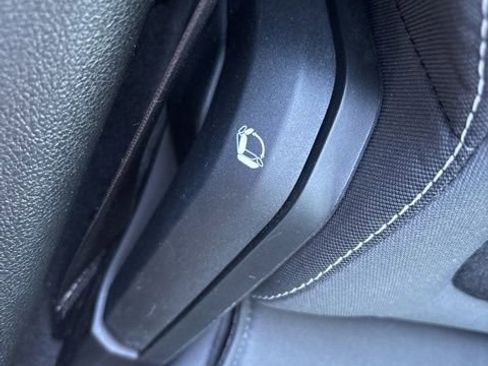 Used 2023 Jeep Grand Cherokee Laredo w/ Luxury Tech Group I image 16