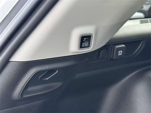 Certified 2023 Jeep Grand Cherokee Limited w/ Black Appearance Package image 29