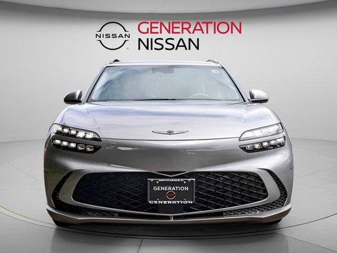 Used 2024 Genesis GV60 RWD image 2
