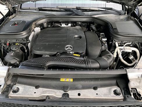 Certified 2021 Mercedes-Benz GLC 300 image 32