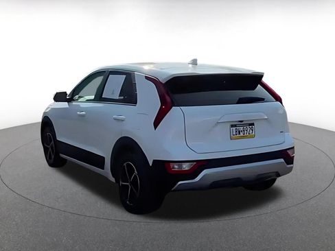 Used 2026 Kia Niro LX FWD image 11