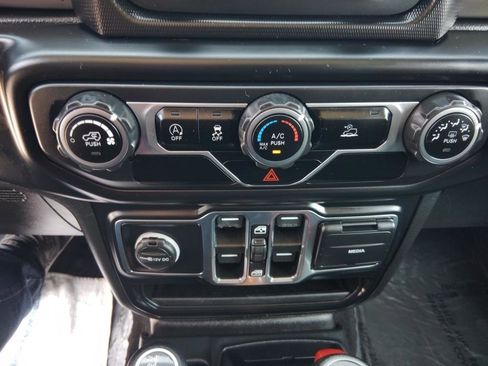 Used 2021 Jeep Wrangler Unlimited Sport AWD/4WD image 21