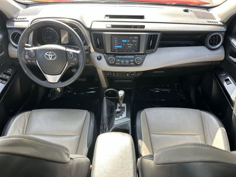 Used 2017 Toyota RAV4 Limited image 10