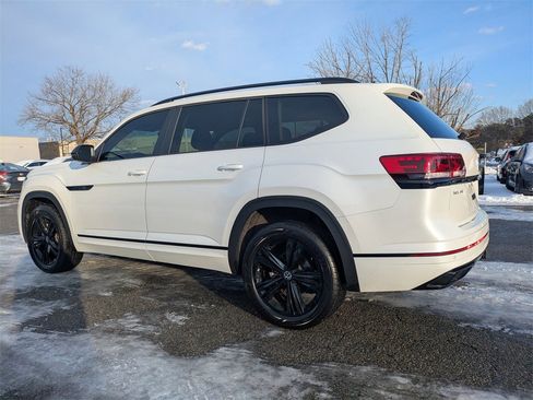 Certified 2023 Volkswagen Atlas SEL R-Line image 6