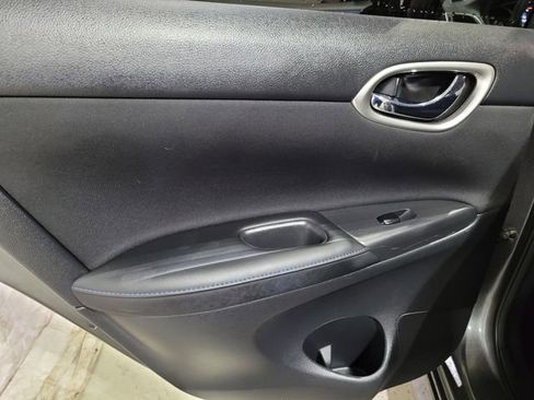 Used 2019 Nissan Sentra SR image 46