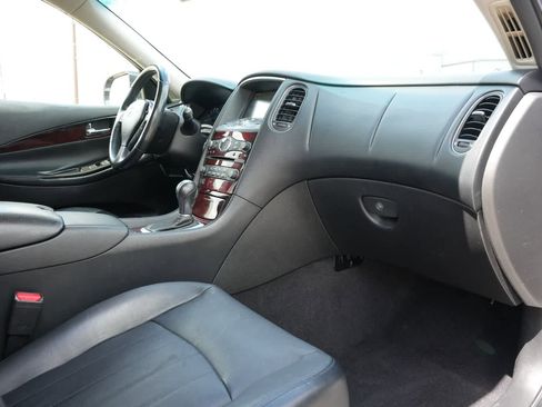 Used 2016 INFINITI QX50 w/ Premium Package image 21