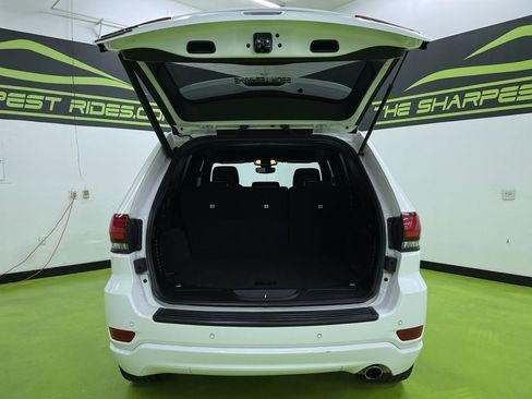 Used 2020 Jeep Grand Cherokee Altitude image 9