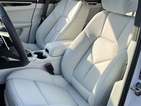 New 2026 Porsche Macan S image 5