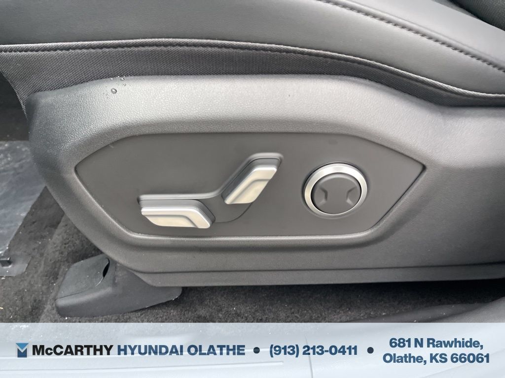 Used 2026 Hyundai Santa Fe SEL AWD/4WD image 25