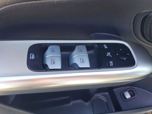 Used 2024 Mercedes-Benz GLC 300 image 20