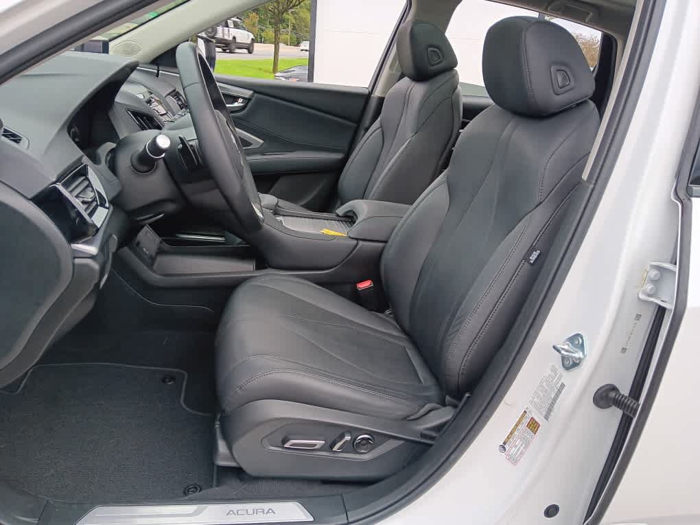 Used 2024 Acura RDX SH-AWD image 11