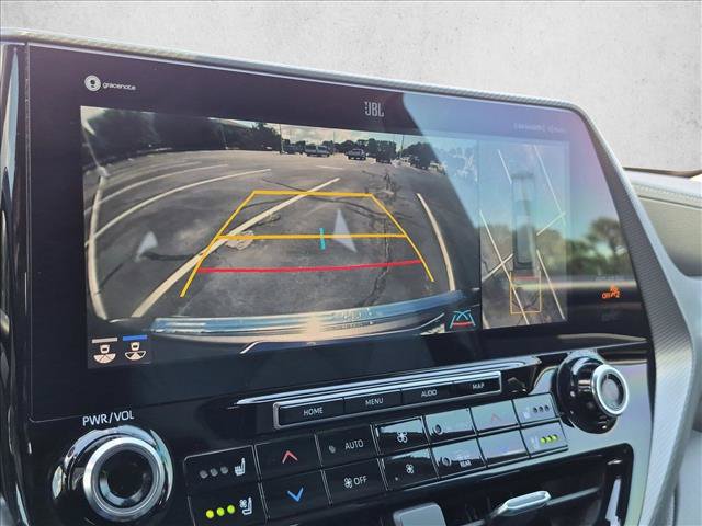 Used 2021 Toyota Highlander Platinum FWD image 15