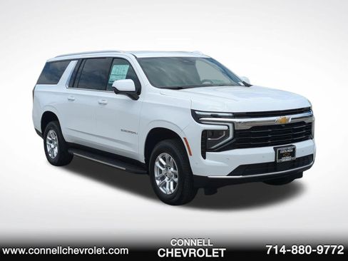 New 2026 Chevrolet Suburban LS RWD image 3
