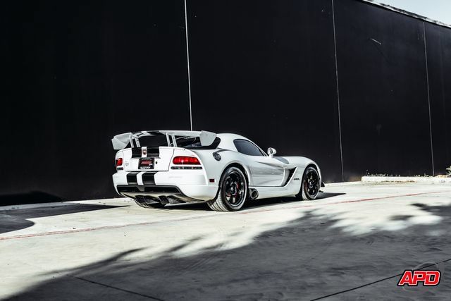 Used 2009 Dodge Viper ACR RWD image 18