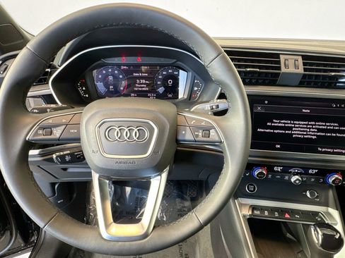 New 2025 Audi Q3 2.0T Premium image 10