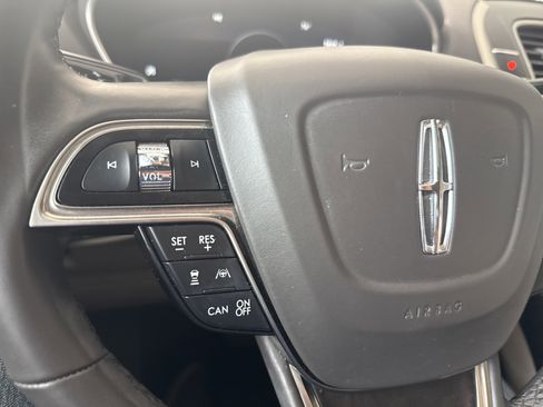 Used 2020 Lincoln Nautilus Reserve w/ Equipment Group 201A AWD/4WD image 35