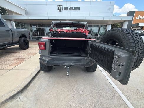 Used 2020 Jeep Wrangler Unlimited Rubicon AWD/4WD image 25