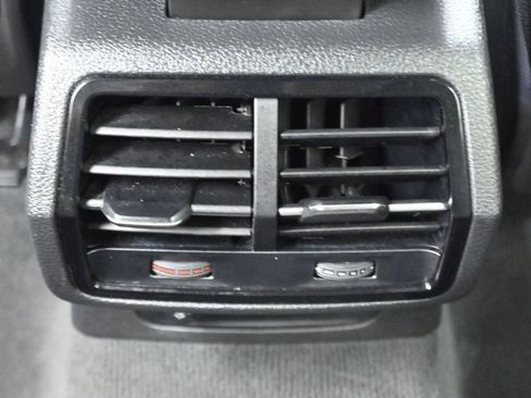 Used 2025 Audi Q3 2.0T Premium AWD/4WD image 27